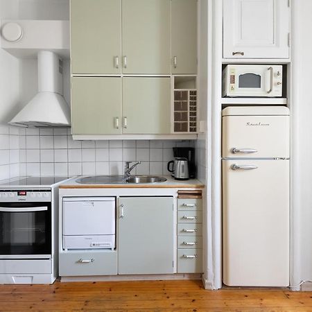 Wehost Spacious Studio For 5 With A Kitchen Helsinki Bagian luar foto