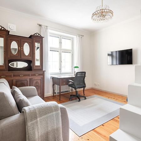 Wehost Spacious Studio For 5 With A Kitchen Helsinki Bagian luar foto