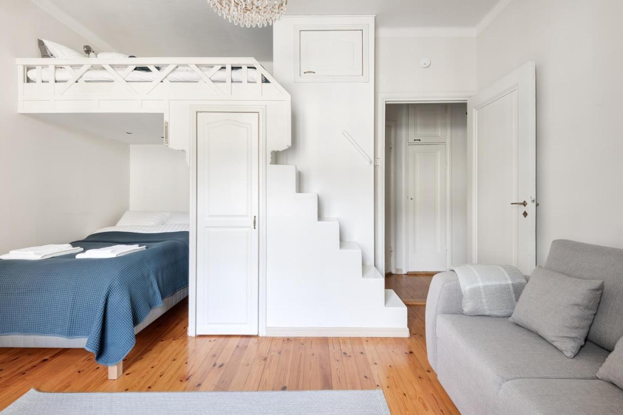 Wehost Spacious Studio For 5 With A Kitchen Helsinki Bagian luar foto