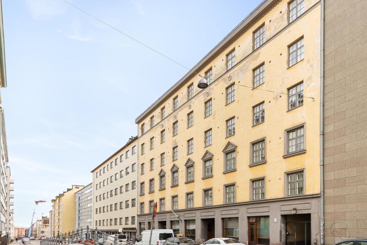 Wehost Spacious Studio For 5 With A Kitchen Helsinki Bagian luar foto
